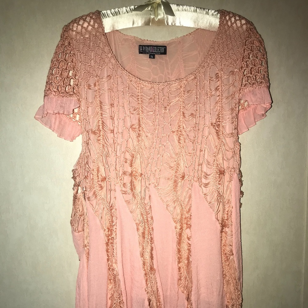 Pyramid Collection 1X Peach Cap Sleeve Blouse